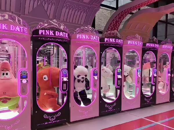 An eye-catching Barber Cut machine